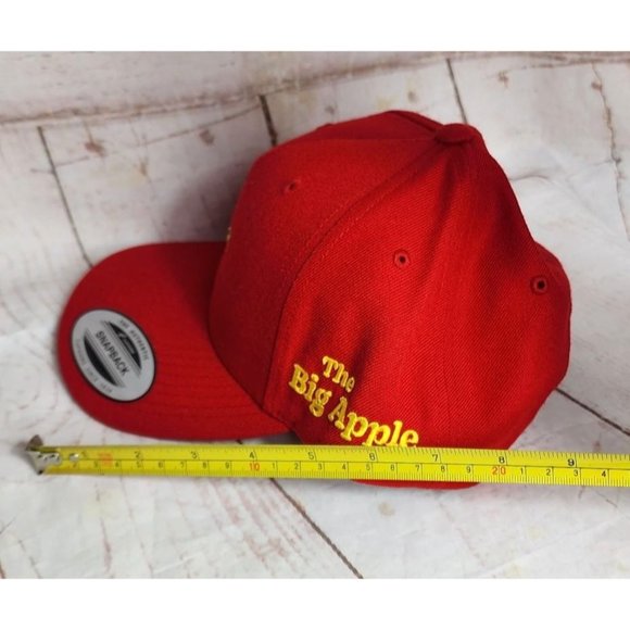 The Classics Yupoong Acrylic/Wool Red The Big Apple Embroidered Hat - Picture 4 of 16